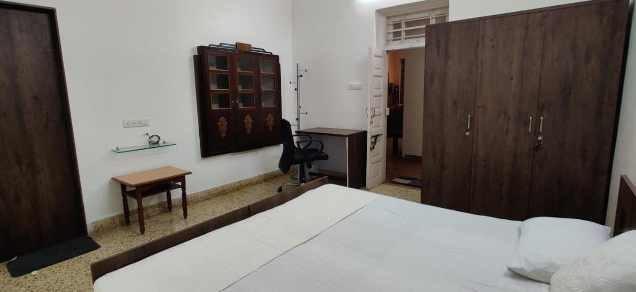 Srinekatan Heritage Villa Homestay Ahmedabad Bagian luar foto