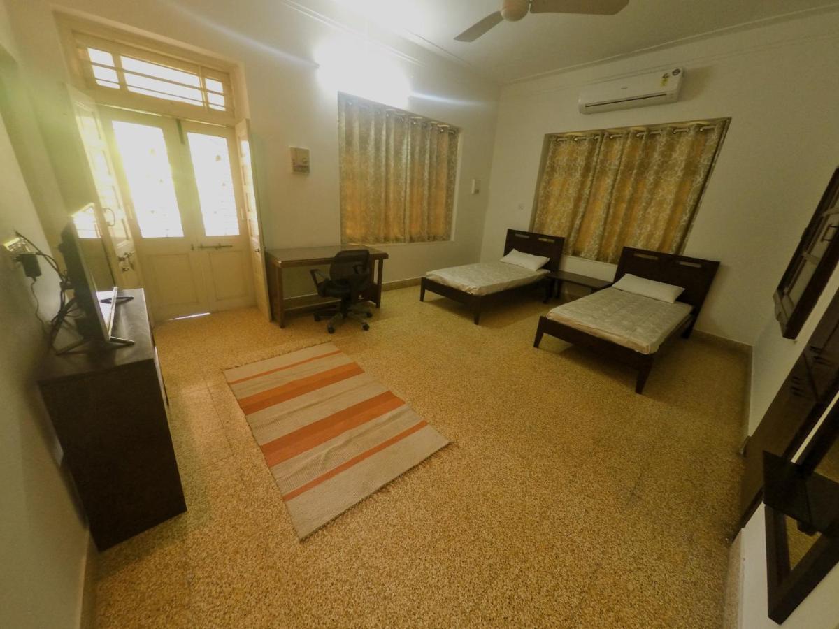 Srinekatan Heritage Villa Homestay Ahmedabad Bagian luar foto